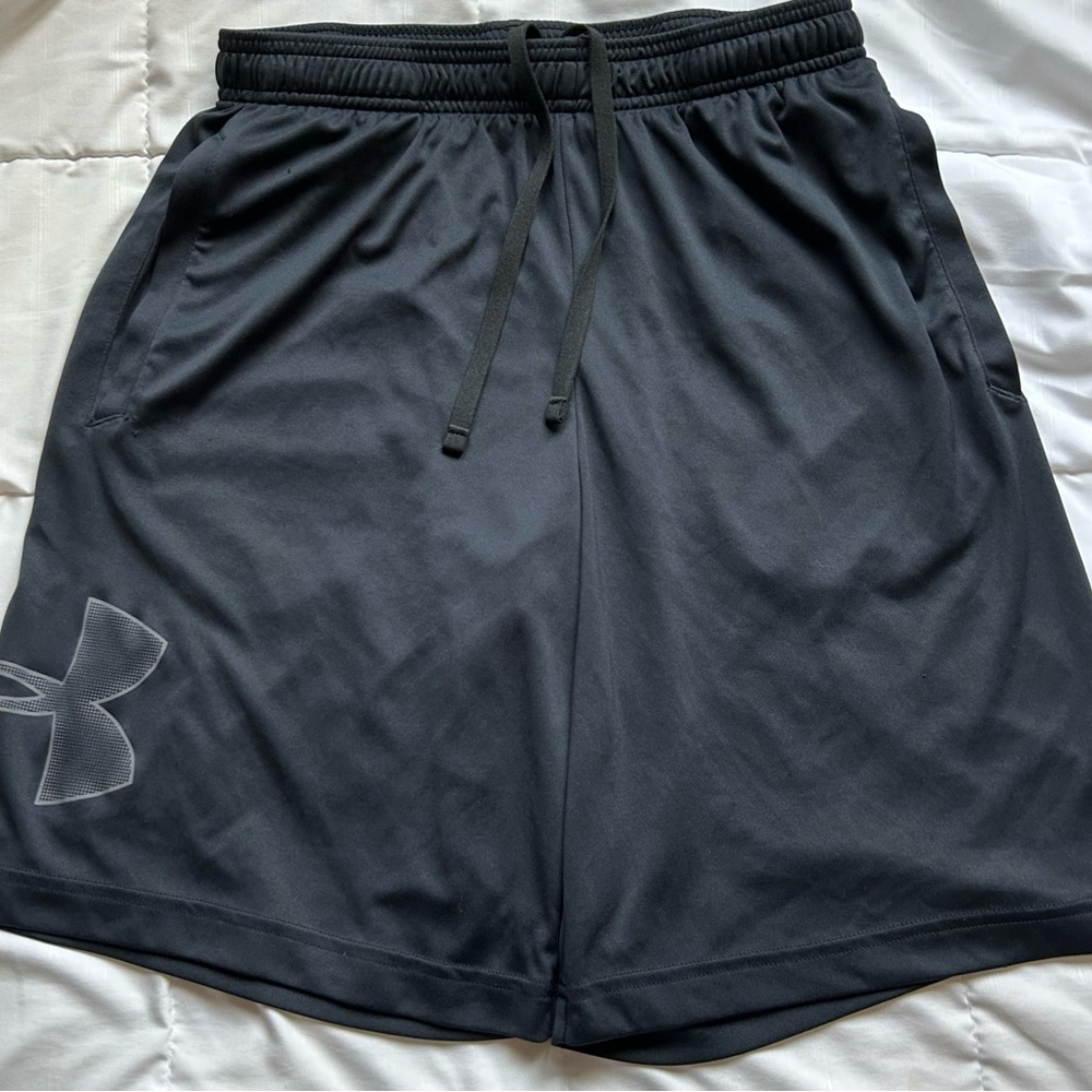 Under Armour Men's Black Athletic Shorts